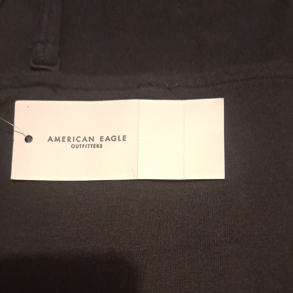 American Eagle Outfitters Black Cropped Spaghetti Strap Cami - Picture 4 of 4
